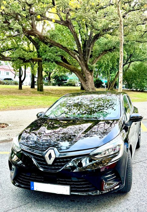Renault Clio TCe 100cv Intens Preto – 26,500km