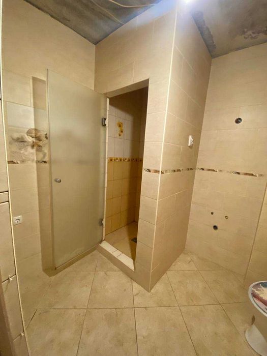 2-х кімнатна квартира в цегляному газовому будинку Старицького/Ріхтера