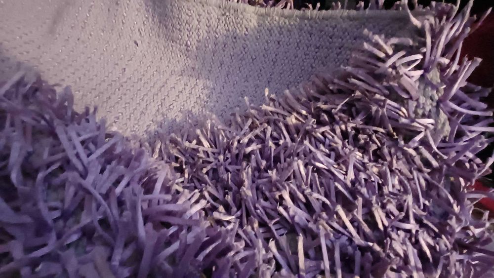 Vendo 2 excelentes Tapetes de cor Violeta