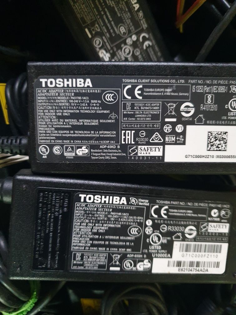 Зарядка зарядное блок питания живлення Tochiba Asus 65w 19v/3.42а ориг