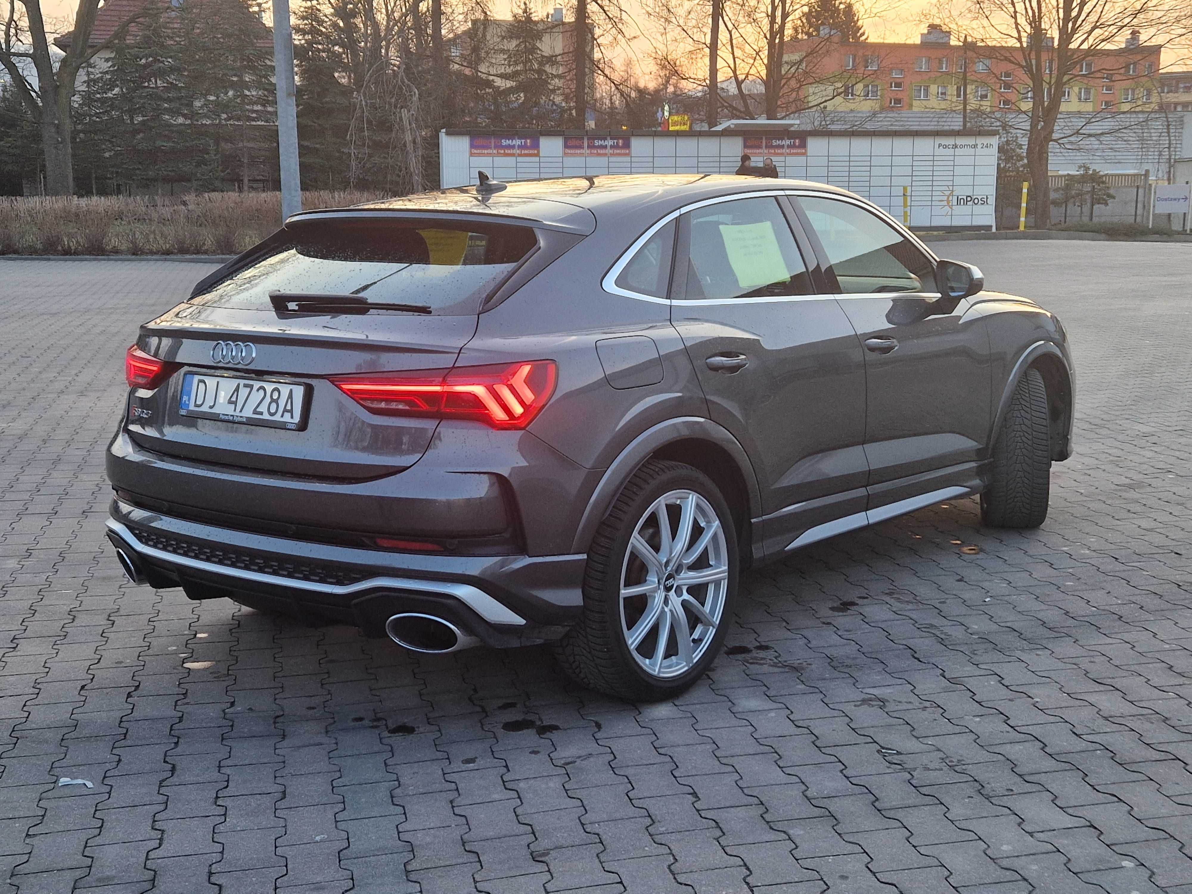 Sprzedam AUDI RSQ3