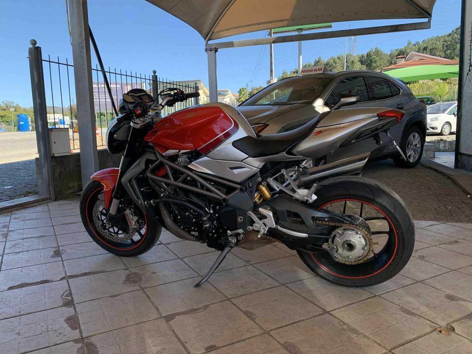 MV Augusta Brutale 1090RR