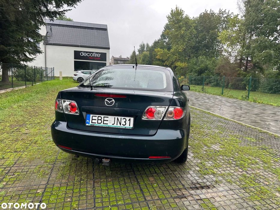 Samochód osobowy MAzda
