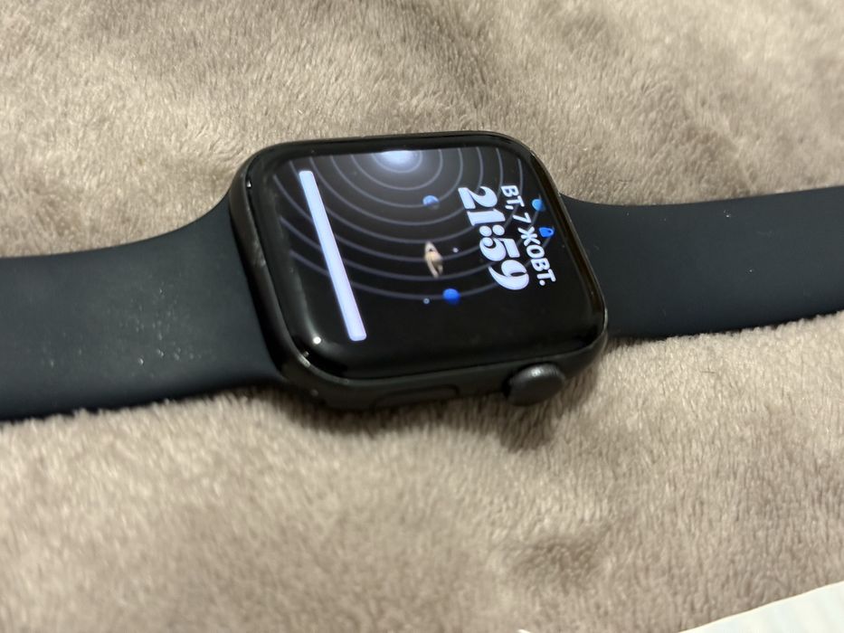 Apple Watch SE black + watch series 3 gold