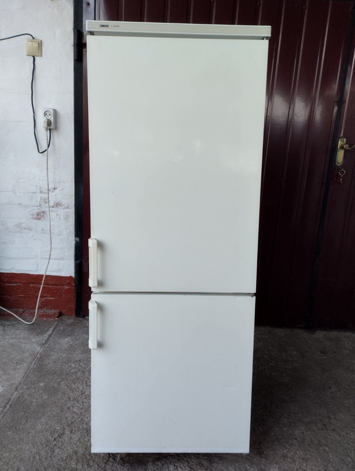Продам холодильники Zanussi
