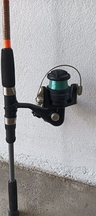 Carreto de cana de pesca.