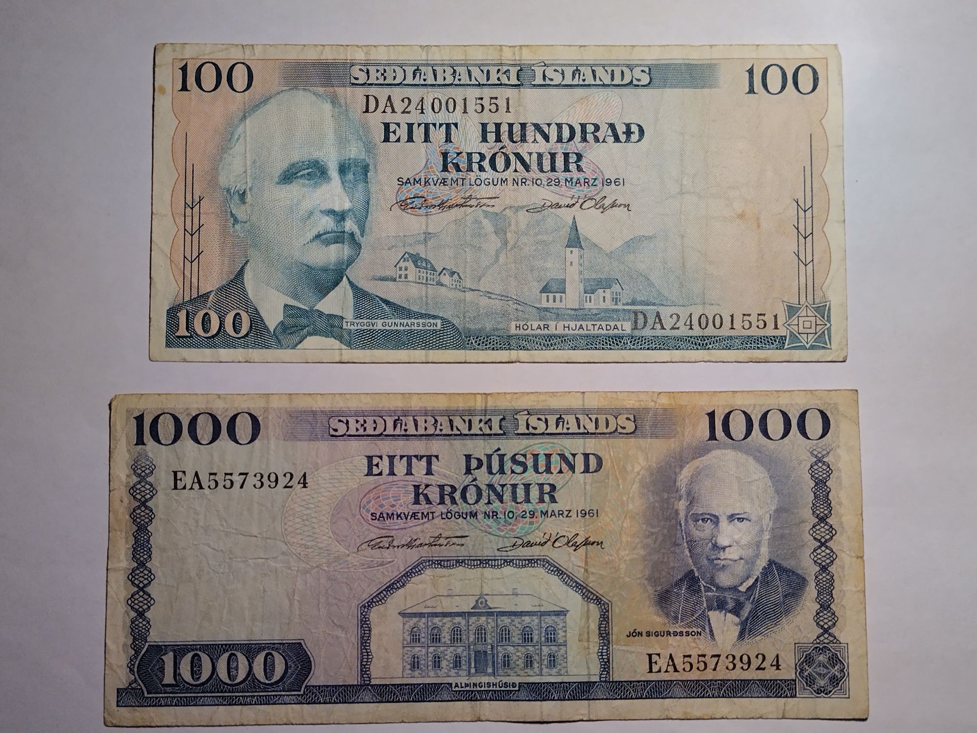 Banknoty 100 + 1000 koron Islandia