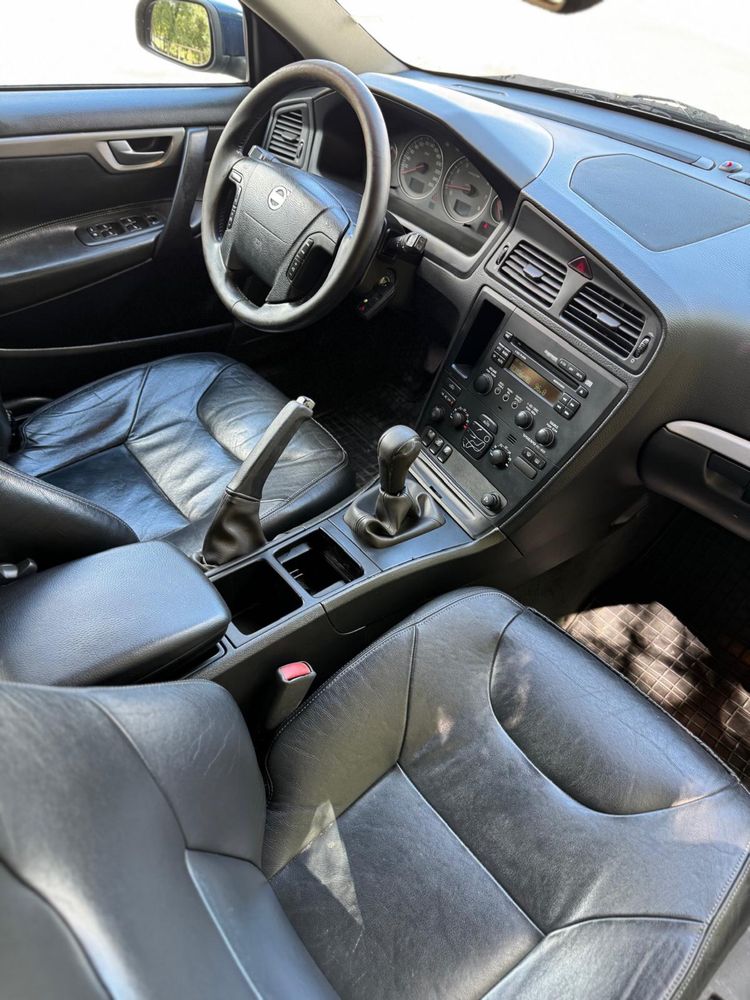 VOLVO V70 2.0 Ano 2004