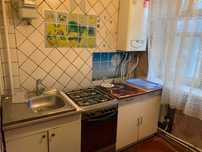продам 2 к квартиру пр Богдана Хмельницкого 42