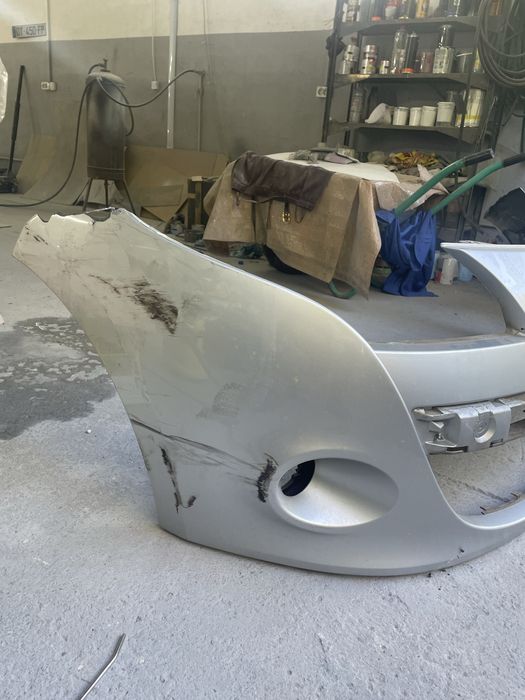 Бампер передній Renault Megane 3 / Рено Меган 3