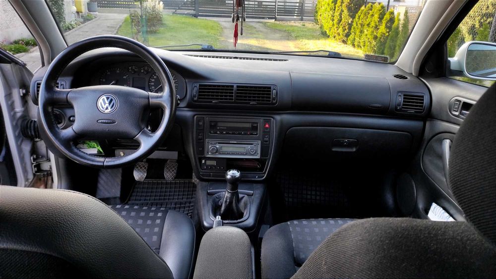WV Passat B5  1.9 TDI 2000r  116KM oryginalny przebieg, garażowany.