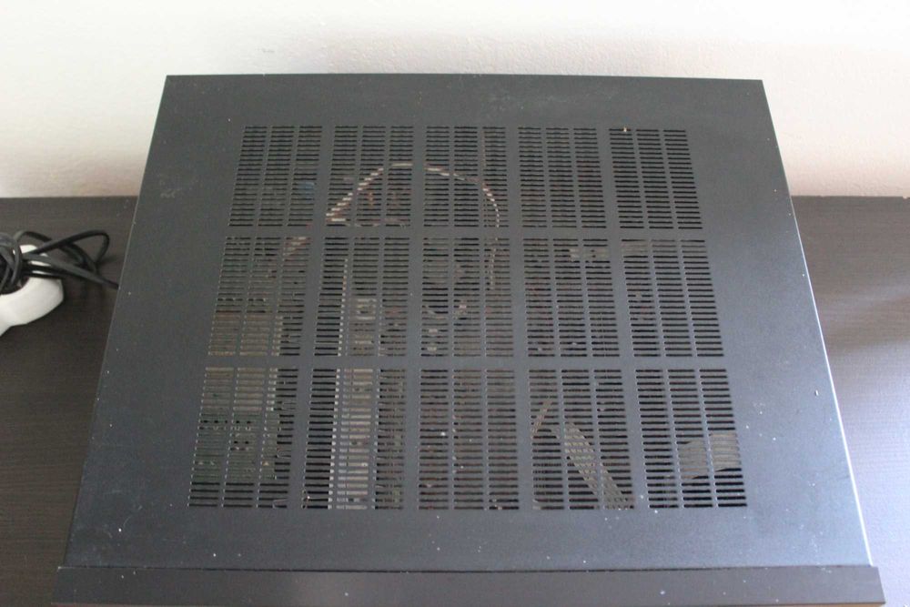Yamaha DSP-E580 Wzmacniacz