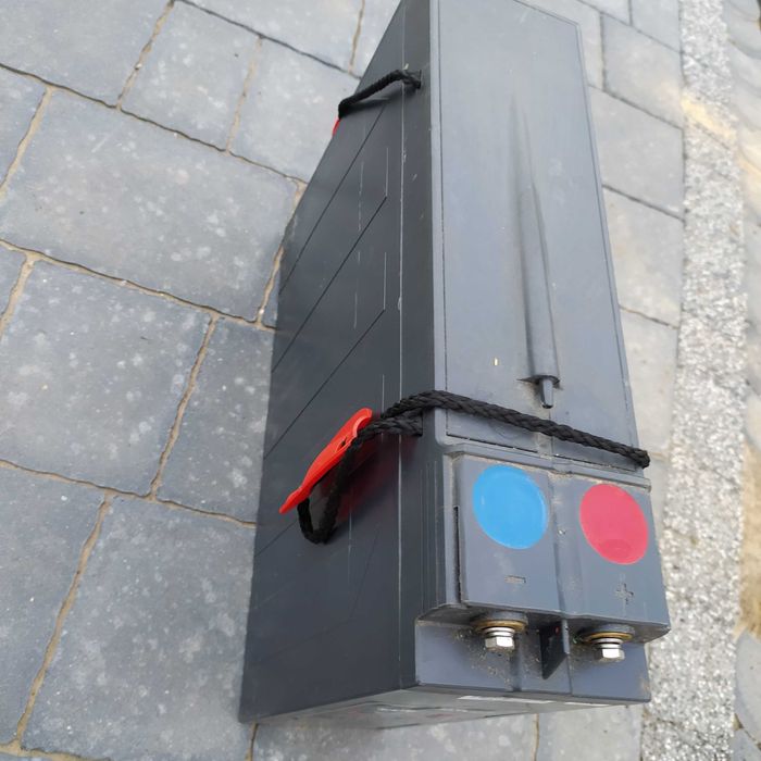 Akumulator na czas wojny, awaryjny 12 V, 100 Ah