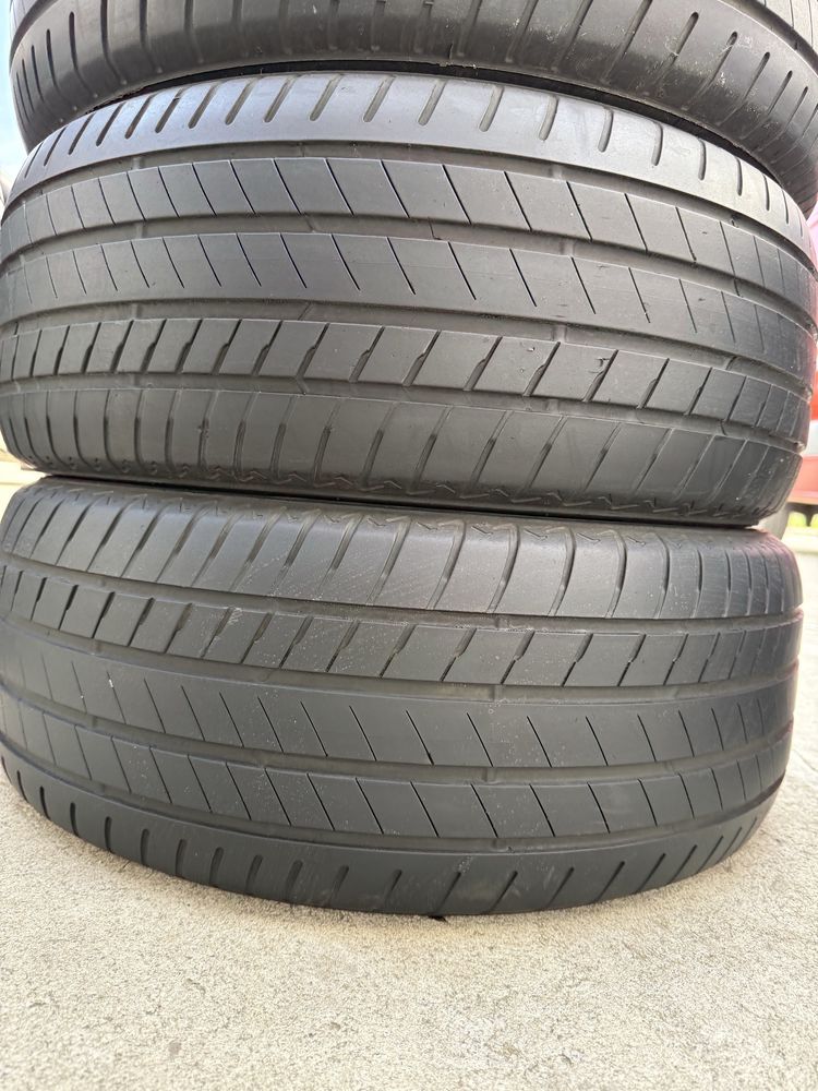 245/50/19 Bridgestone Alenza 001