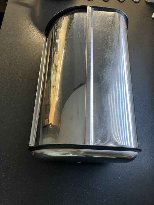 Chlebak metalowy pojemnik na chleb