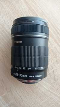 Об'єктив Canon EF-S 18-135mm зі стабілізатором