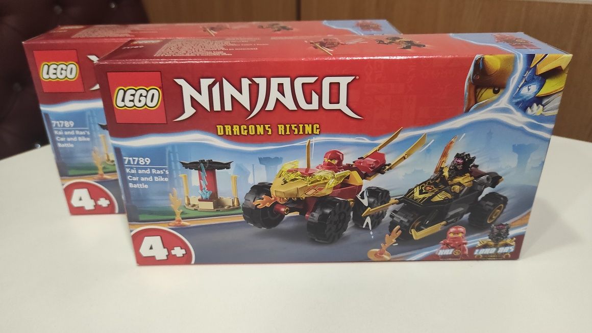 Конструктор LEGO Ninjago 71789 Автомобильная битва Кая и Раса
