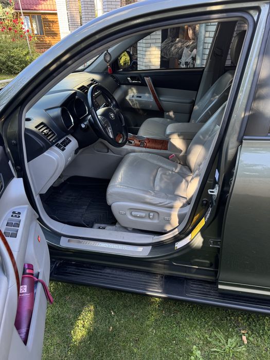 Toyota highlander