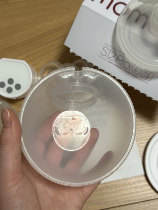 Laktator muszlowy pojedynczy Momcozy s12pro