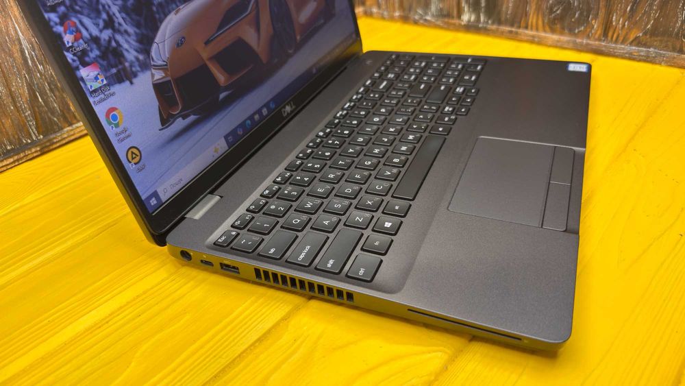РОЗПРОДАЖ! Офісний Ноутбук Dell Latitude 5500 /Core i7-8665u/SSD 256GB
