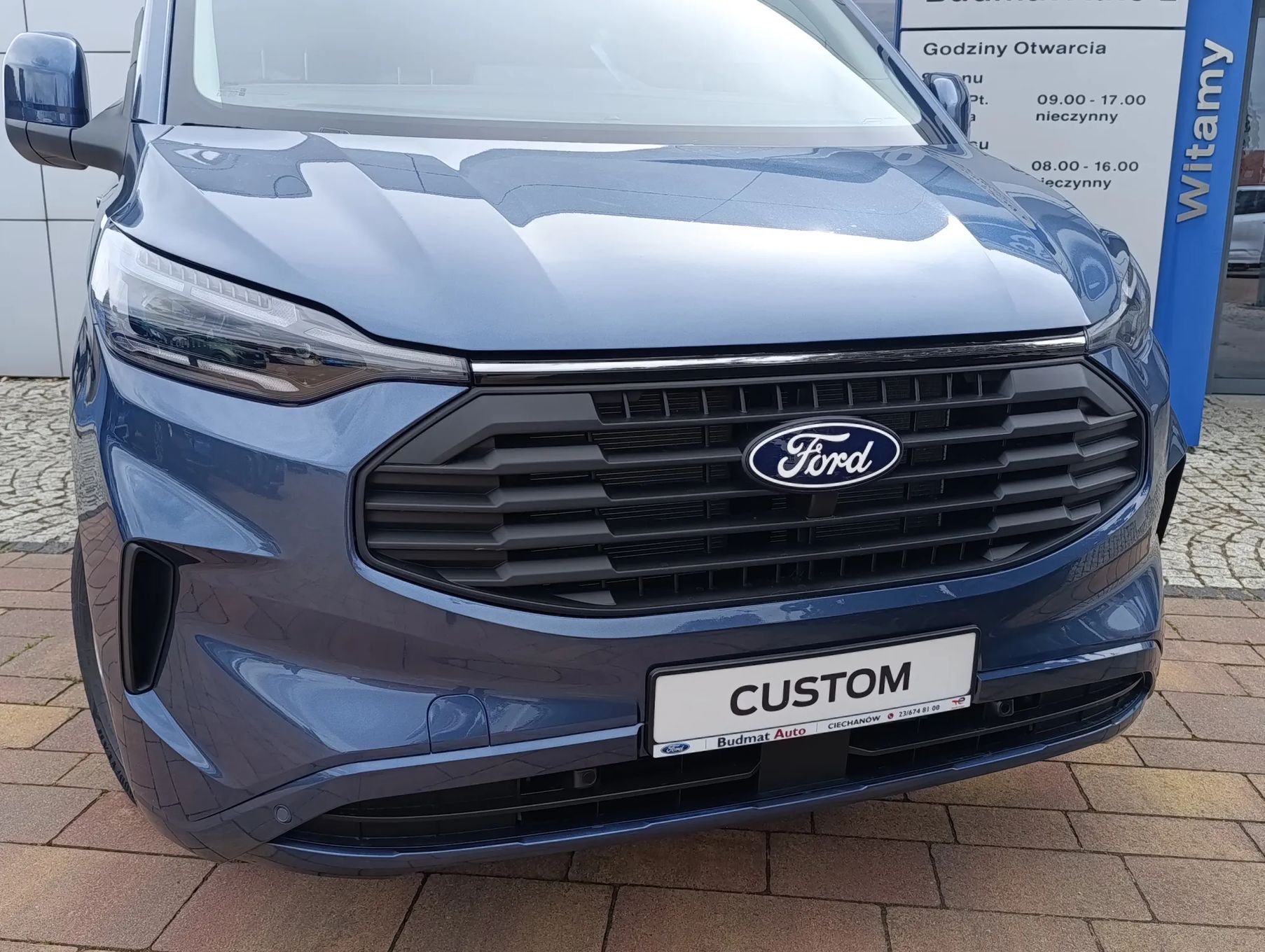 Ford Transit Custom Ford Transit Custom Kombi 9 osobowy 150 KM Hak