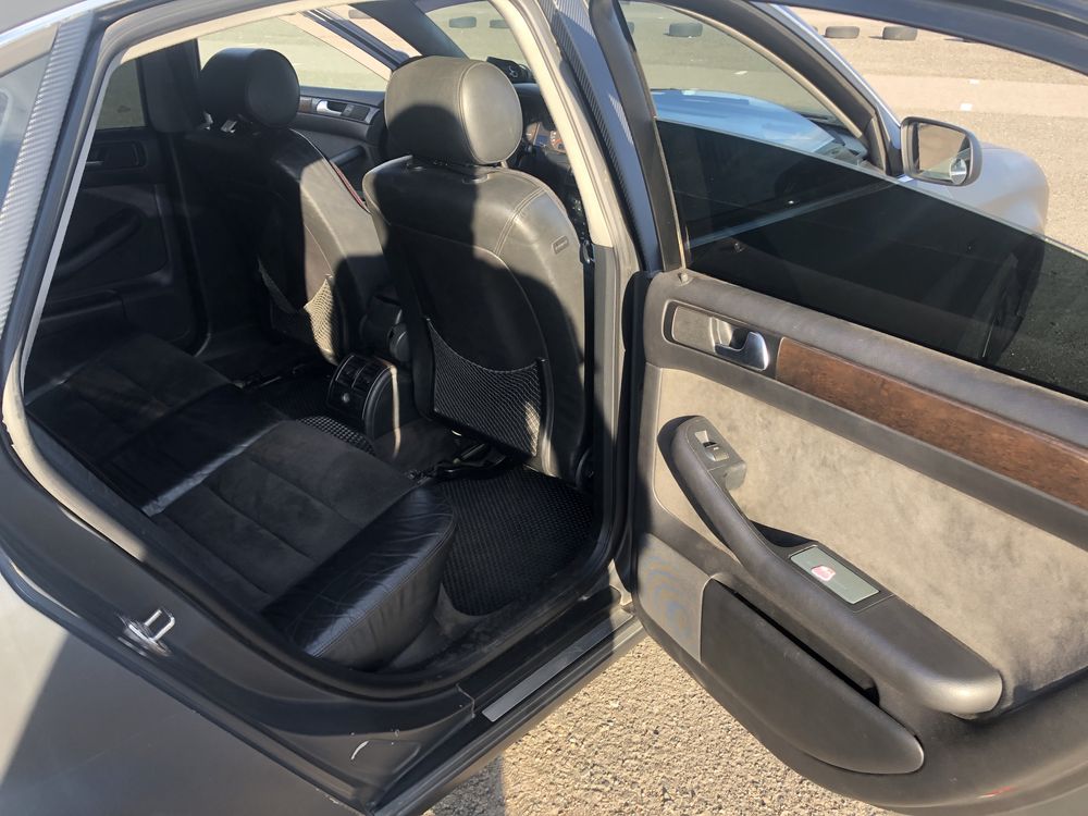Audi A6 C5  2.4 бензин 2002, Седан