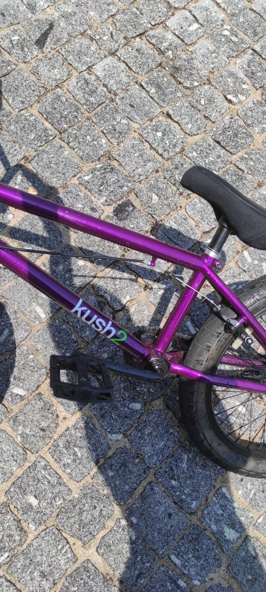 BMX Máfia Kush 2 (com extras)