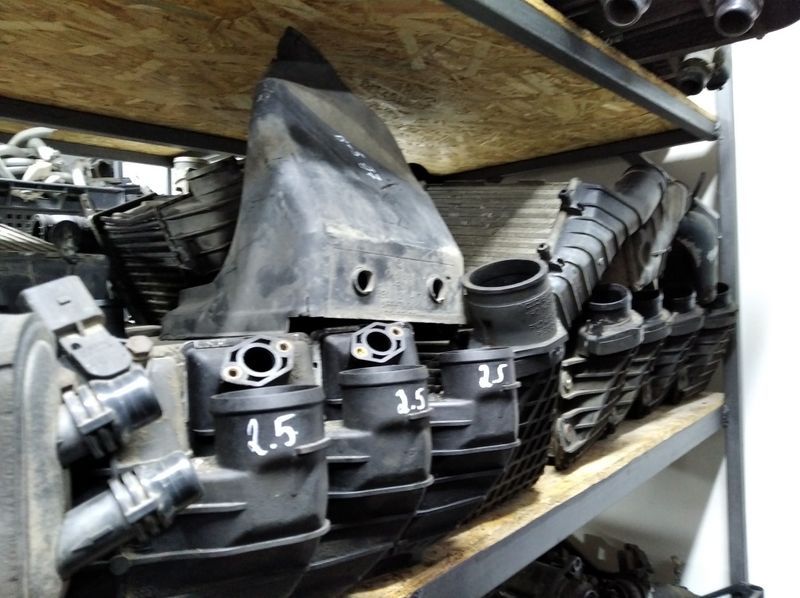 Радиатор интеркулера VW Passat B5 B6 Golf Transporter T4 Т5 Audi шрот