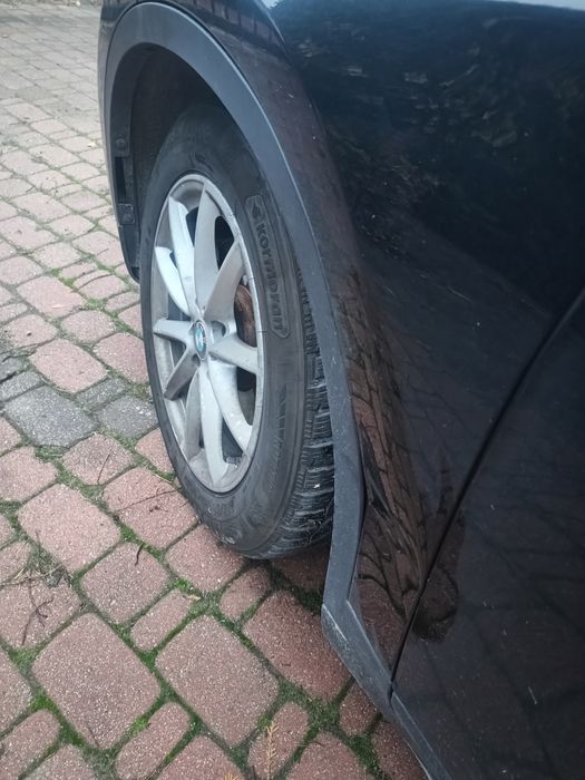 Sprzedam BMW X1 1.5 bezyna