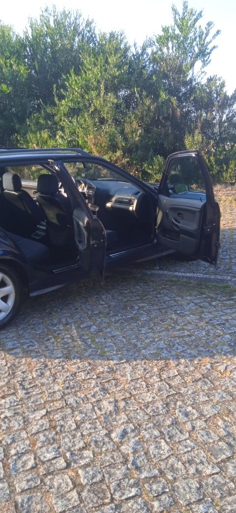 B.M.W 318 TDS carrinha .