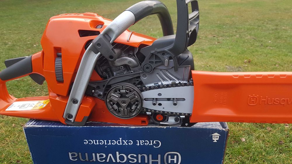 Piła spalinowa Husqvarna 555 Mark II 4.2KM