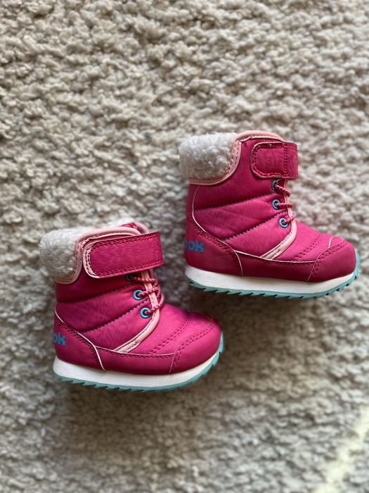 Зимние сапожки на девочку Reebok
