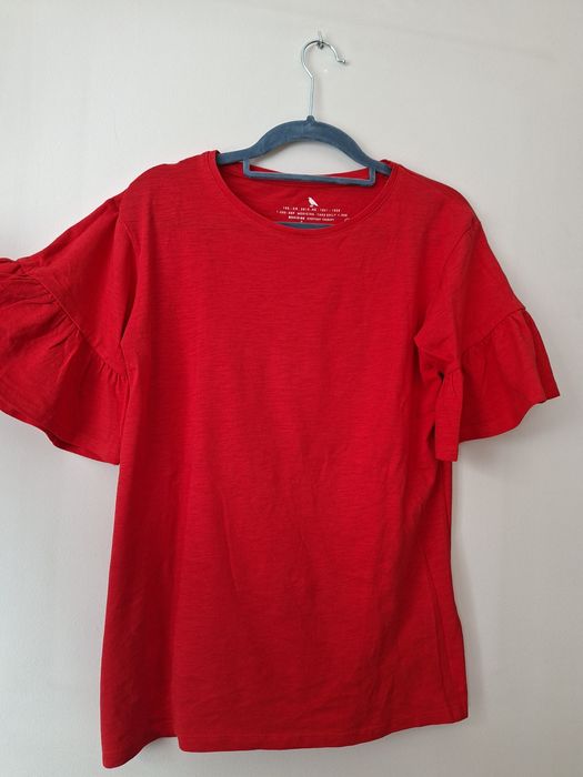 Koszulka damska, czerwona z szerokimi rękawkami