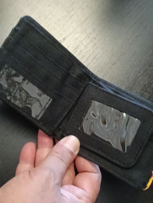 Duas carteiras para jovens ou coleção