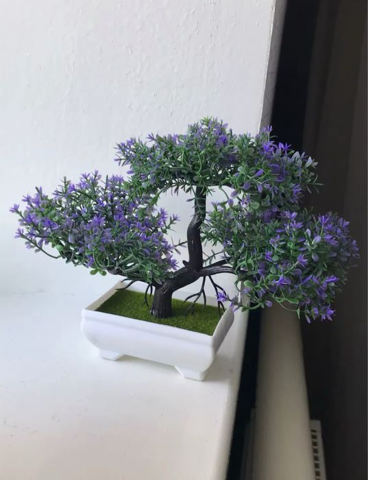 Sztuczne drzewko Bonsai w doniczce to elegancka dekoracja do domu