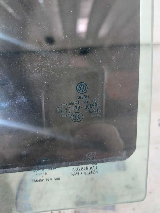 Volkswagen Jetta MK7 19- Стекло двери заднее левое / Фольксваген