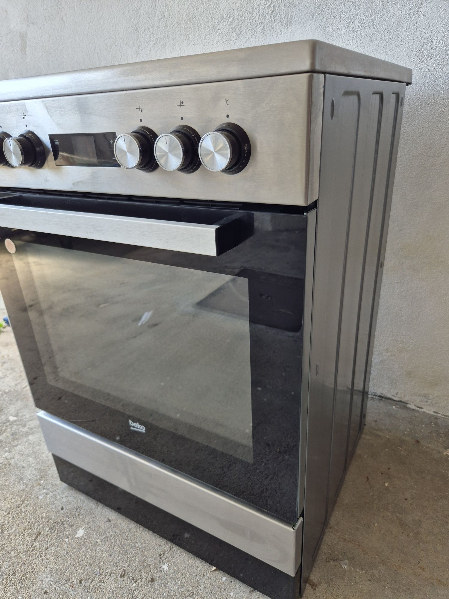 Fogão Beko 100% eléctrico