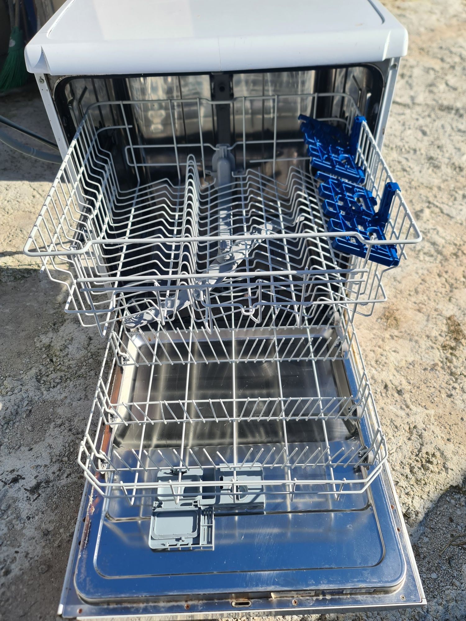 Maquina lavar loiça Indesit