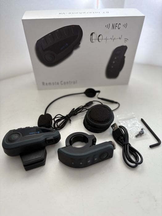 Interkom motocyklowy Bluetooth XINOWY V8 z zestawem słuchawkowym