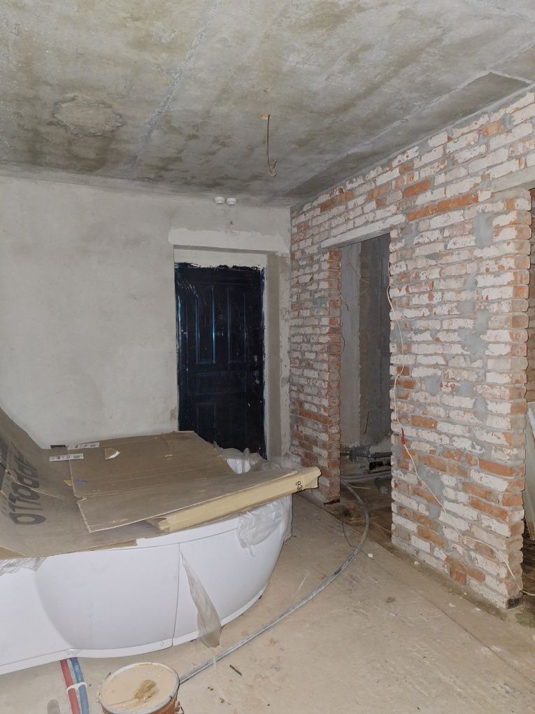 Продам  3 кімнатну квартиру вул. Левицкого