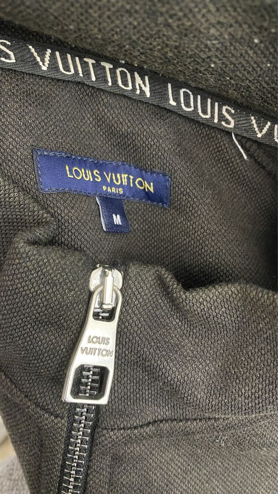 Костюм Louis Vuitton