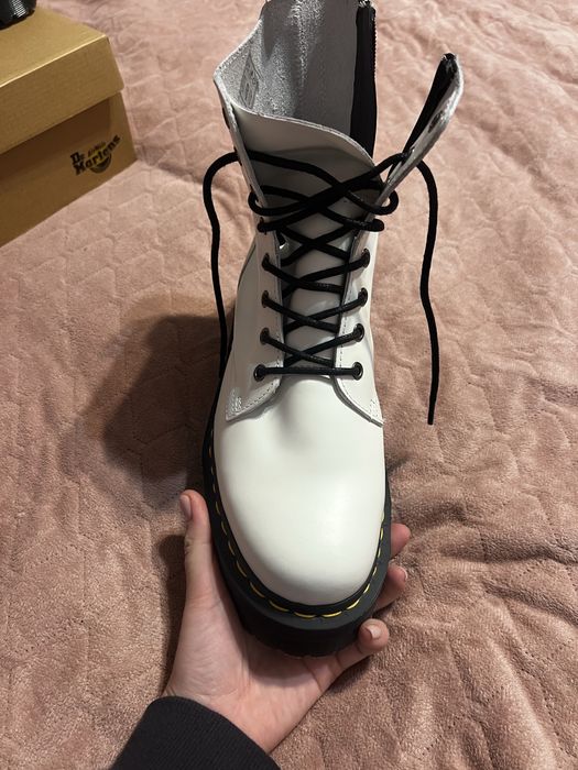 Шкіряні берци стіли біла шкіра на платформі 42 розмір dr martens jadon