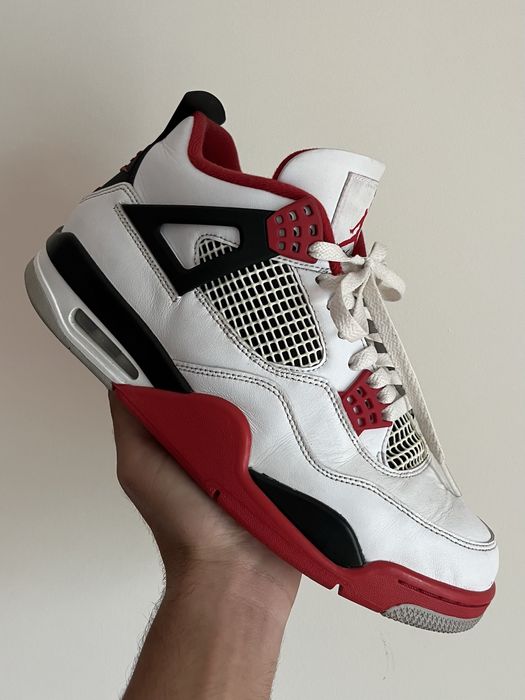 Nike Air Jordan 4 Retro Fire Red 2021