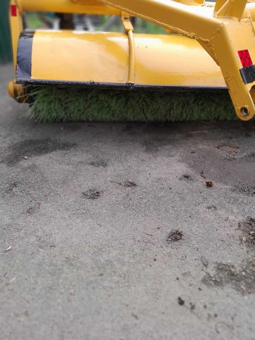 Щітка комунальна дорожня. Виробник Польща б/у.