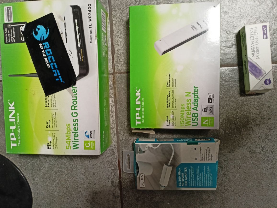 Akcesoria komputerowe gry adapter router monitor notebook dvd modem PC