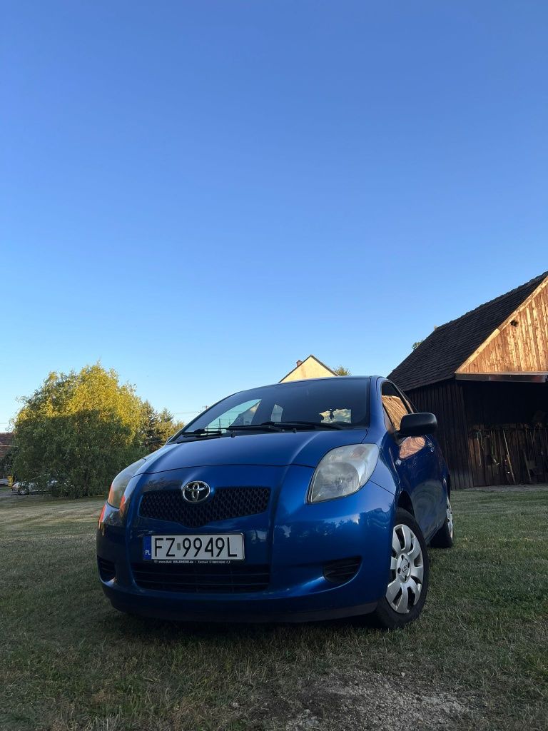 Toyota Yaris 1.0 Polecam