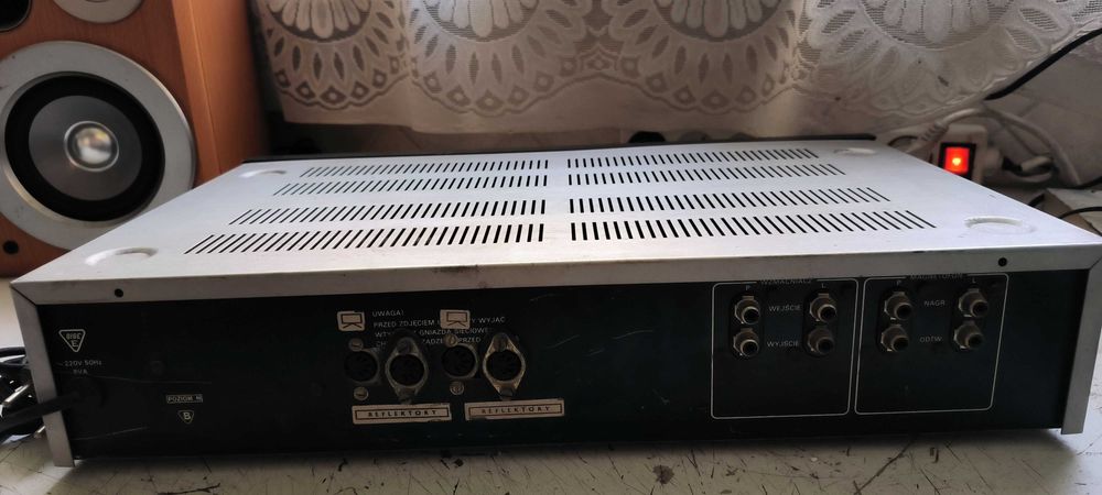 Korektor Graficzny Unitra-Diora FS-042 z wbudowanym modułem świateł