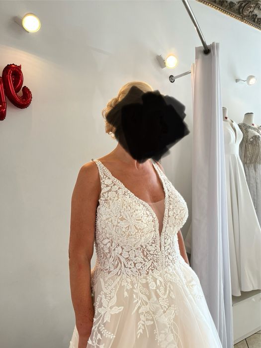 Suknia ślubna tiul koronka koraliki