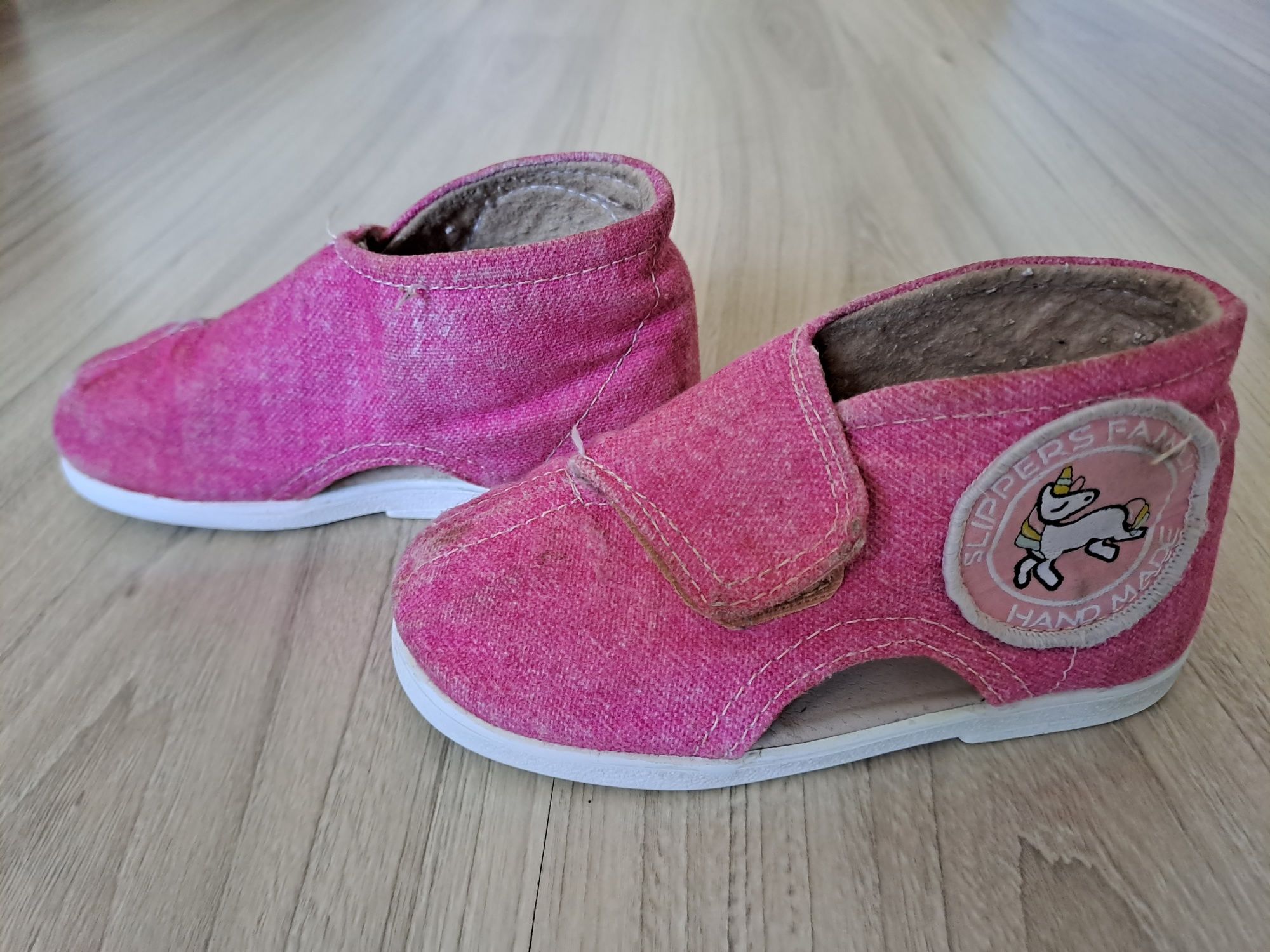Kapcie Slippers Family 25 różowe do żłobka, przedszkola