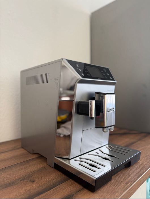 Кофемашина автоматическая De’Longhi